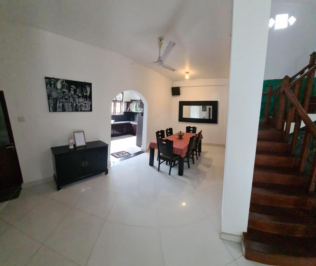 Ja-Elas French Touch Bed and Breakfast Exterior foto