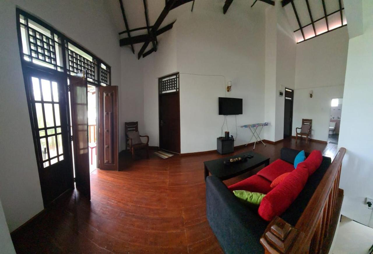 Ja-Elas French Touch Bed and Breakfast Exterior foto