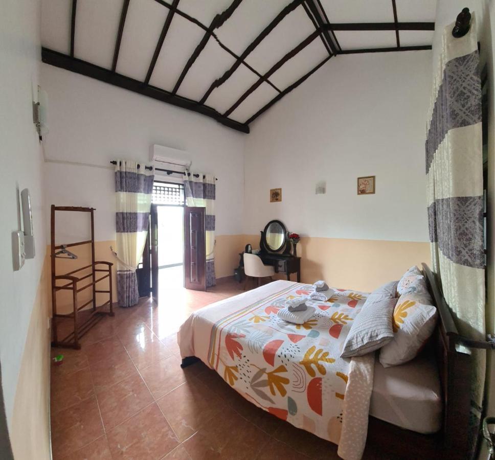 Ja-Elas French Touch Bed and Breakfast Exterior foto