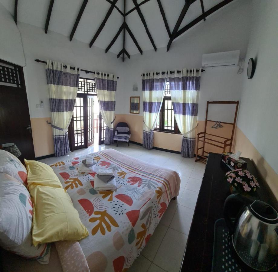 Ja-Elas French Touch Bed and Breakfast Exterior foto